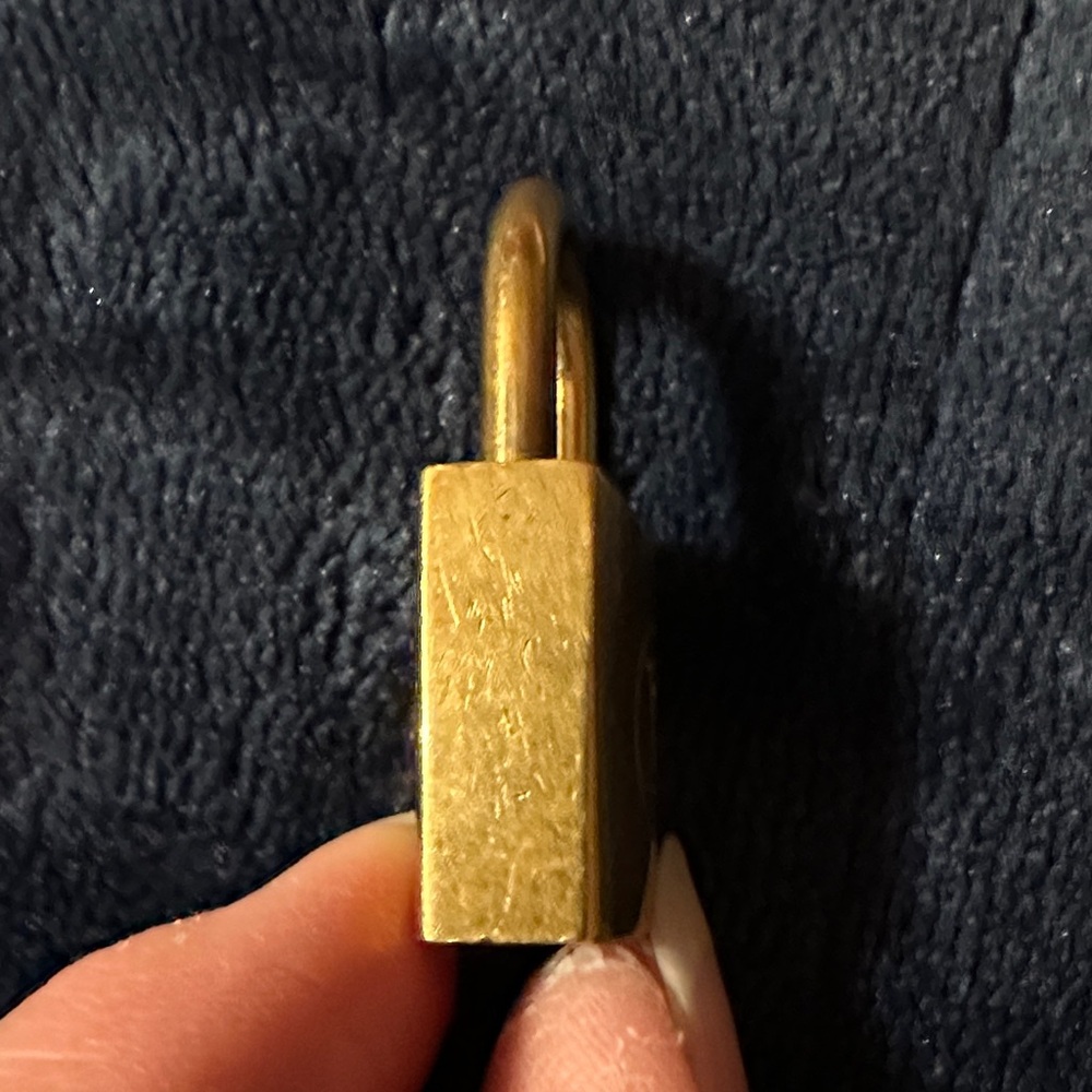 Louis Vuitton Brass-Toned Padlock #210 No Key - Picture 6 of 6